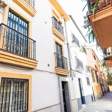 Wekey Homes Realejo, Centro Apartment *