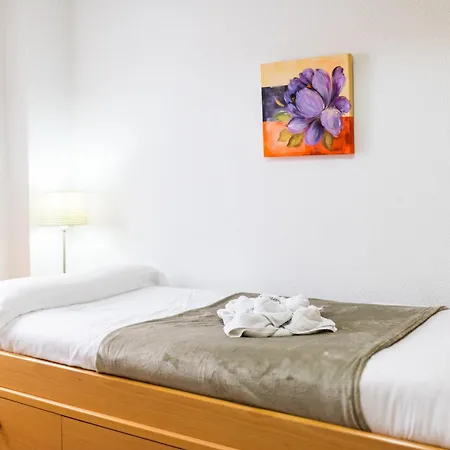 Wekey Homes Realejo, Centro * 格拉纳达