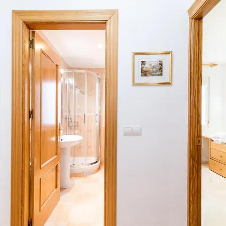Wekey Homes Realejo, Centro